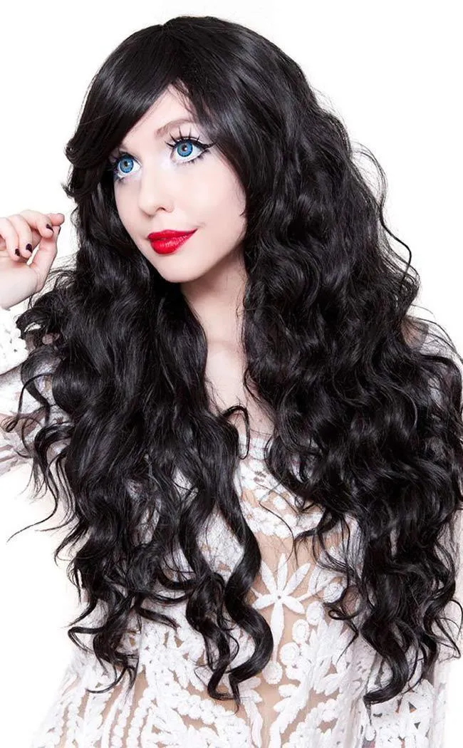 Classic Wavy Black Wig