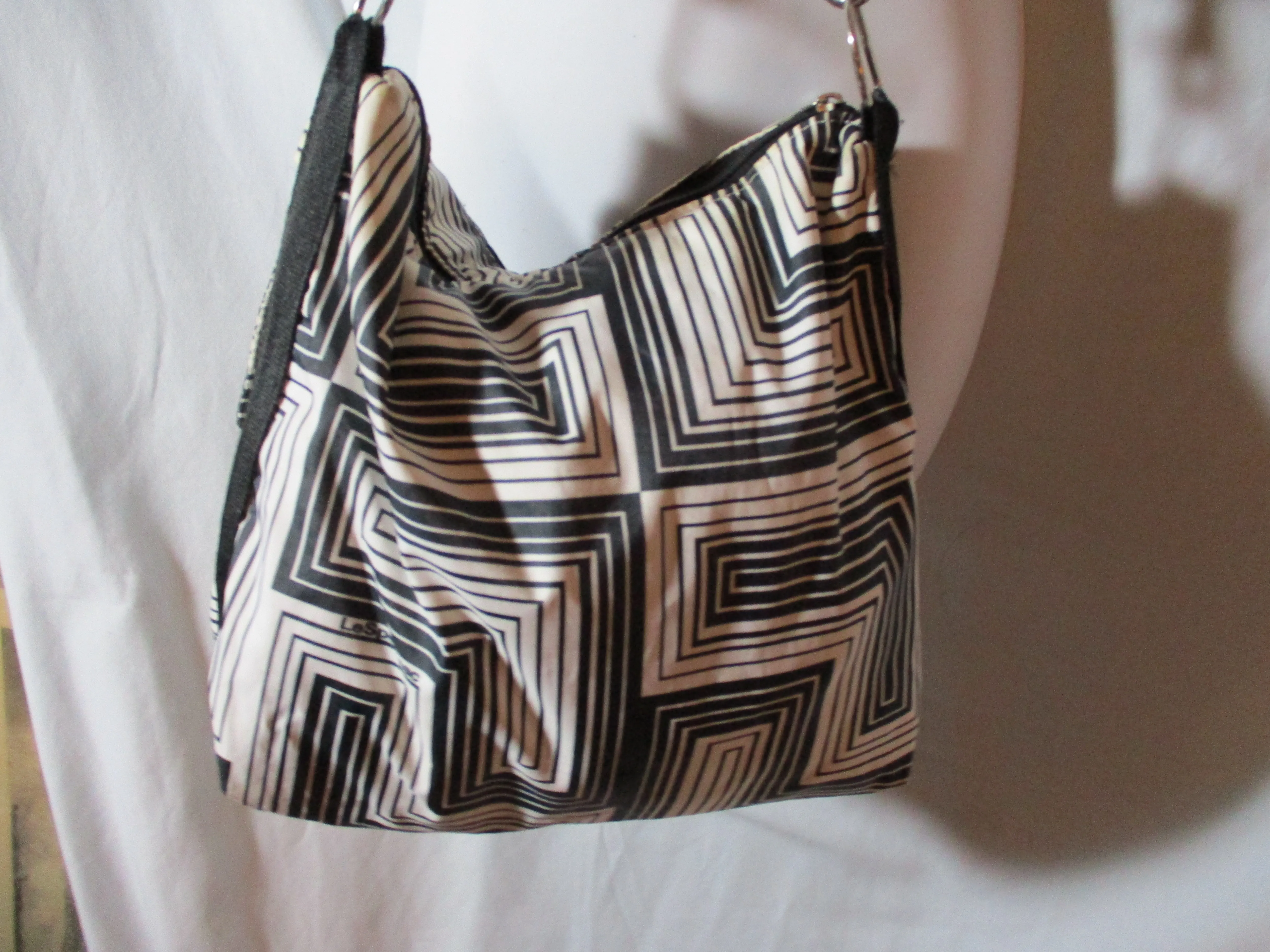 LeSPORTSAC Classic Duffel Hobo Bag Tote Shoulder Travel Purse STRIPED SQUARE