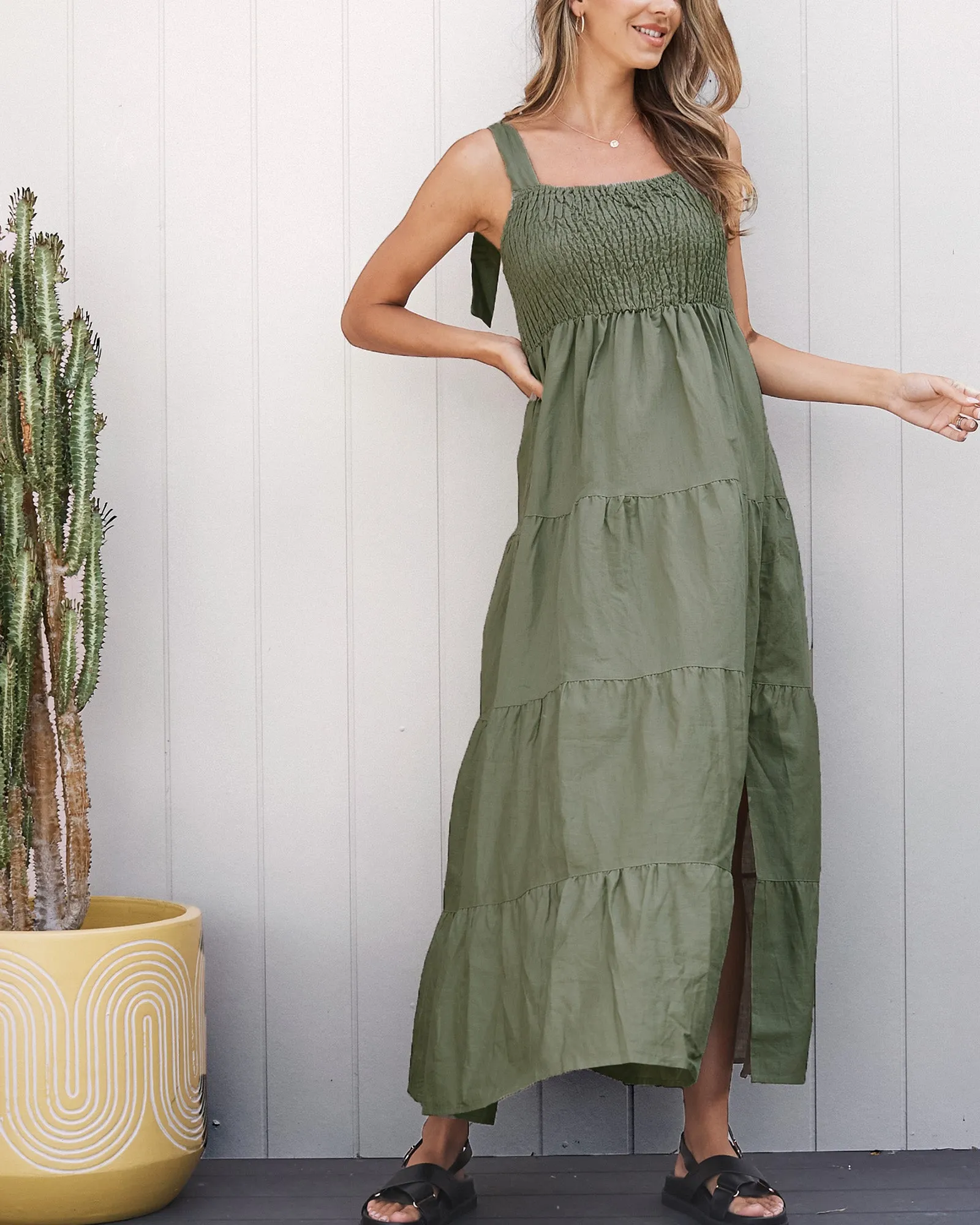 Maternity Lilliana Linen Dress in Olive Green