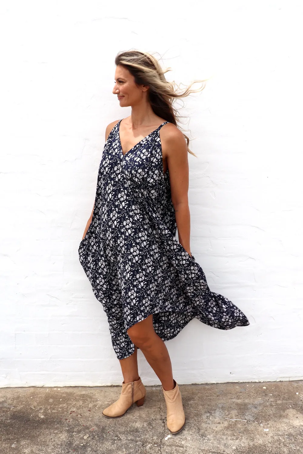 Palm Cove Dress Navy Flower