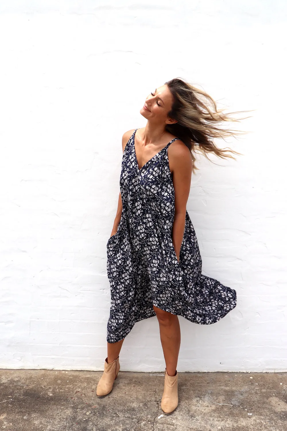 Palm Cove Dress Navy Flower