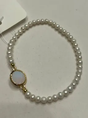 Small Beaded Pearl Bracelet with Crystal